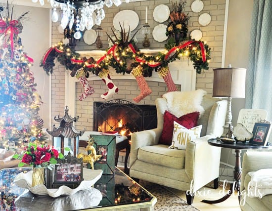 Deck the Halls 2015 {Den + Kitchen} – Dixie Delights