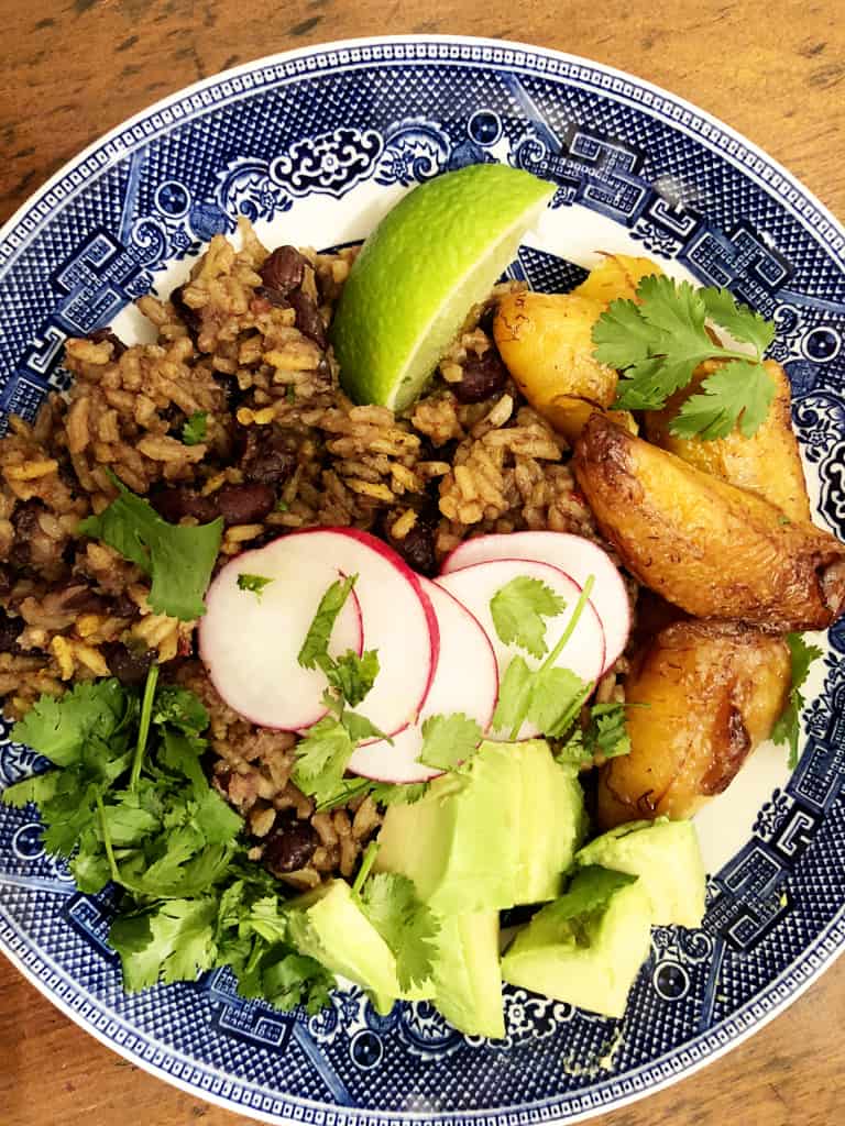 Instant Pot Eats {Black Beans and Rice Bowls} Dixie Delights