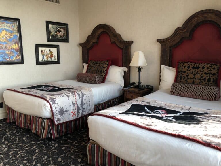 The Ultimate Themed Signature Suites at the Disneyland Hotel Dixie