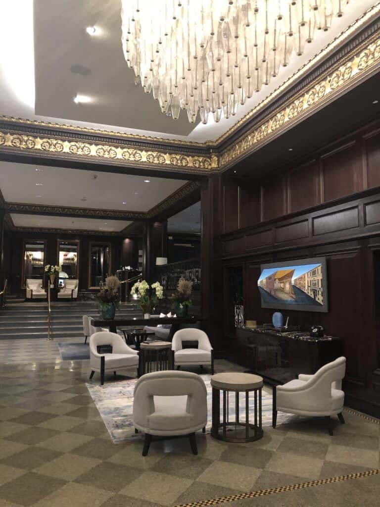 Visiting Vancouver {Rosewood Hotel Georgia} – Dixie Delights