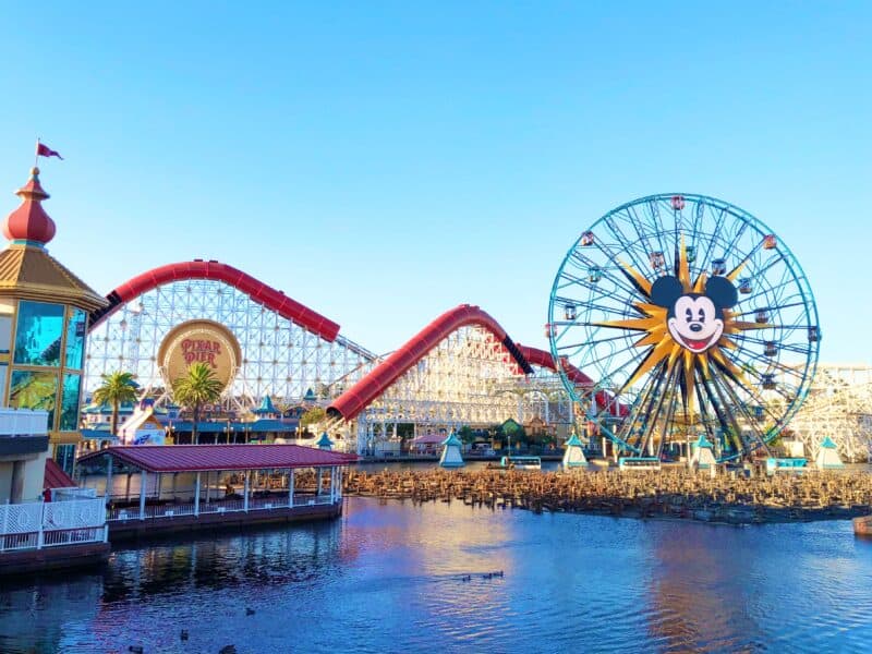 Why Disneyland? {My Top 10 Reasons to Visit Disneyland} – Dixie Delights