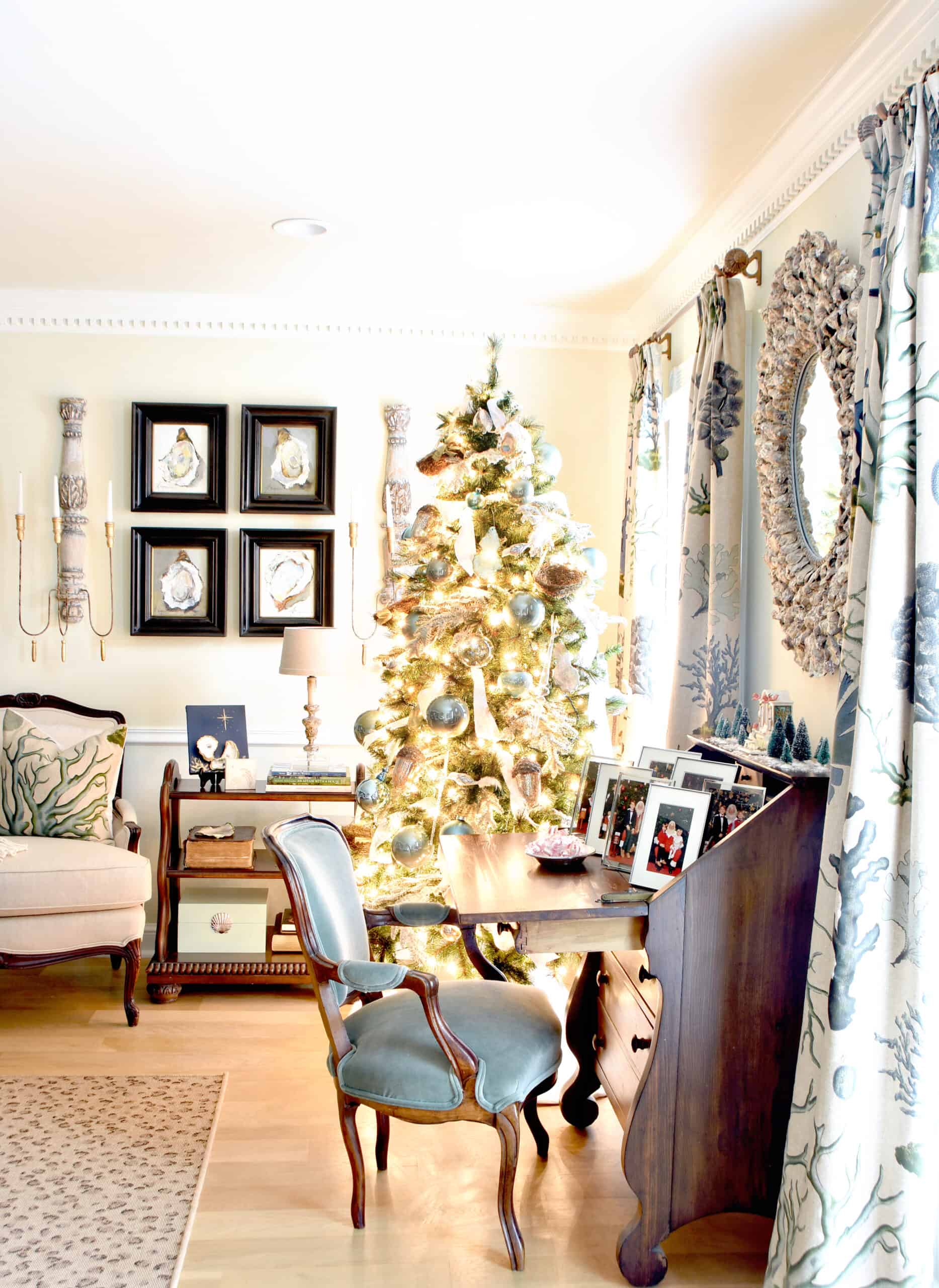 DIY Sharpie Christmas Gift Wrap - Taryn Whiteaker Designs