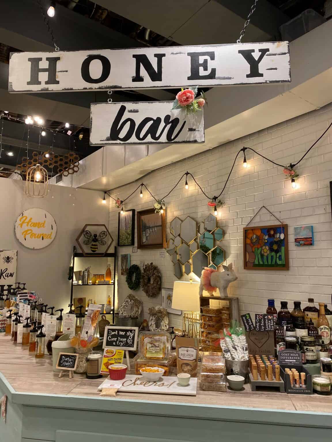 Shopping Savannah for Local Gifts {Capital Bee & Byrd’s Cookies