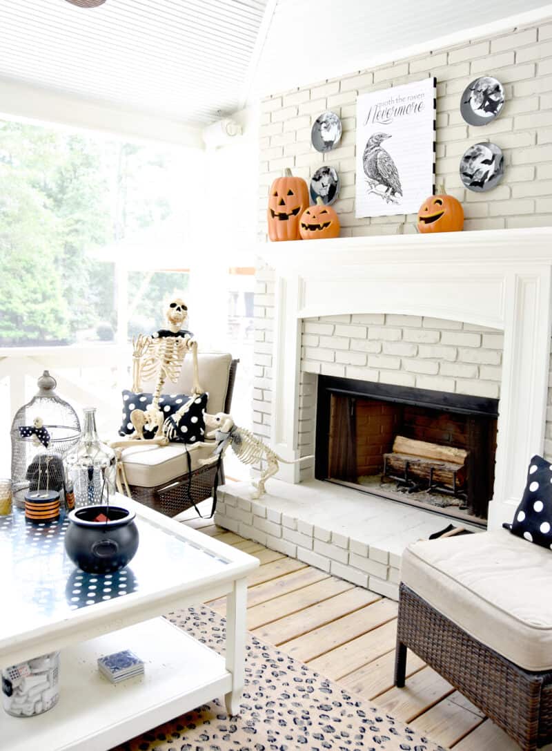 Haunted Halloween Home Tour 2020 {Porch} – Dixie Delights