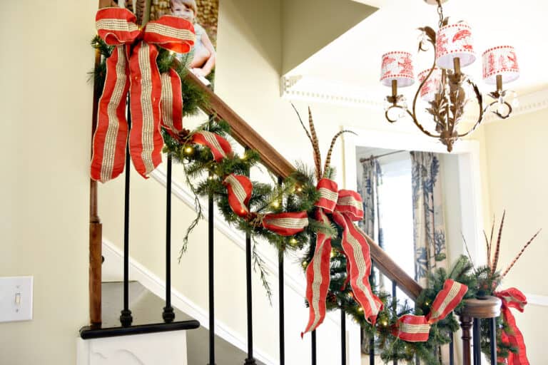 Classic Christmas Home Tour 2020 {Exterior & Foyer} – Dixie Delights