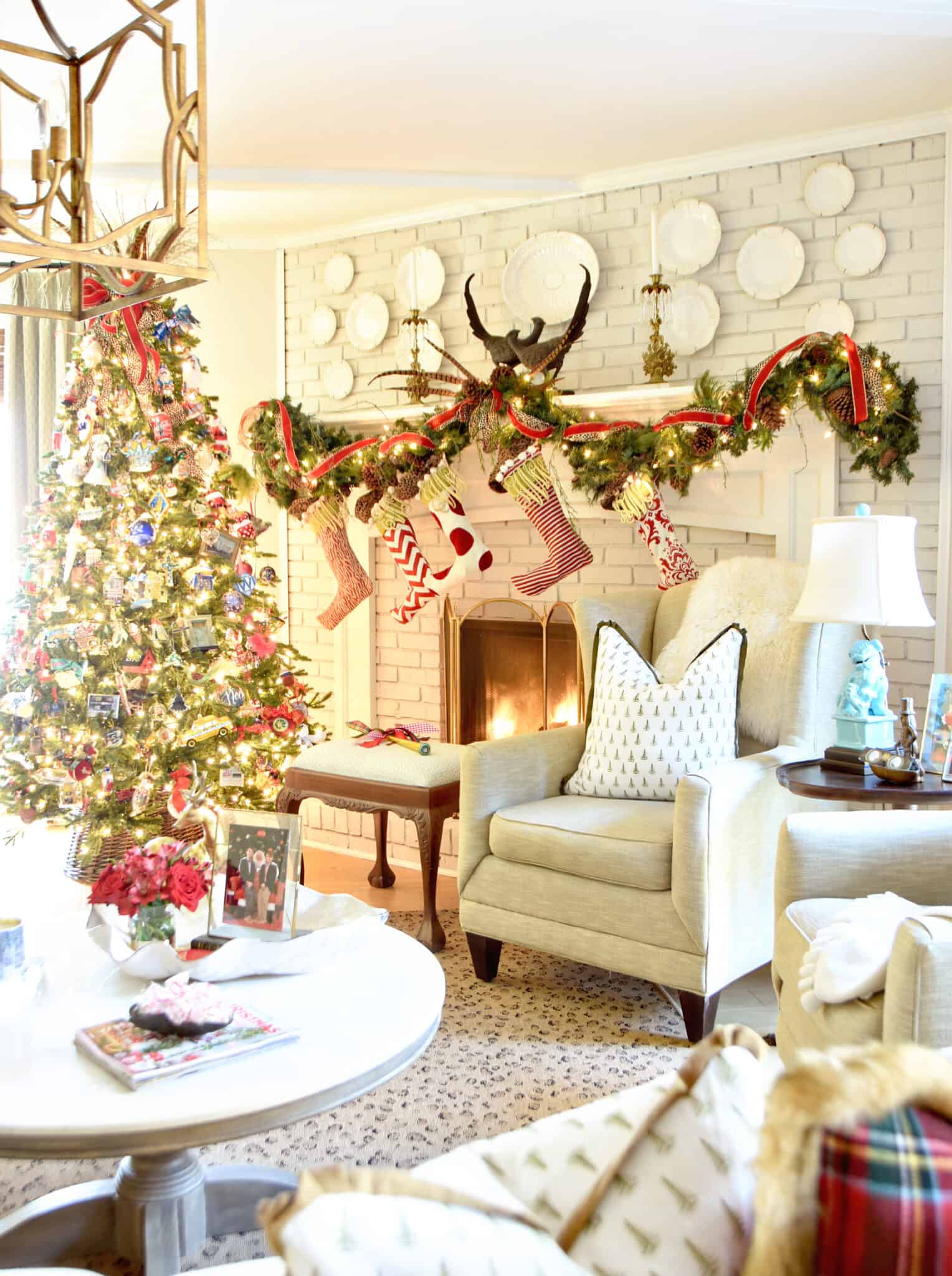 Classic Christmas Home Tour {A VERY Long Video} – Dixie Delights