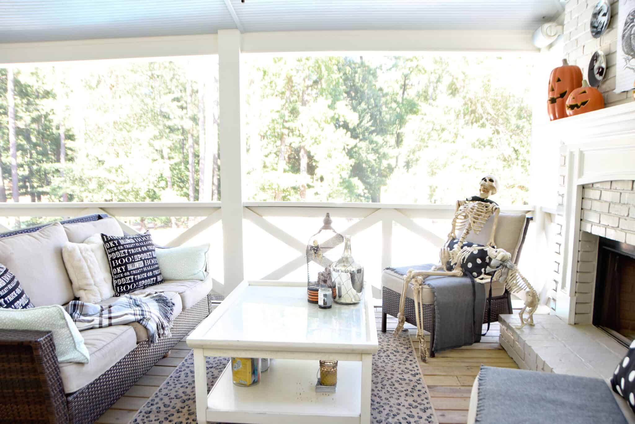 Haunted Halloween Home Tour 2021 {Porch} – Dixie Delights