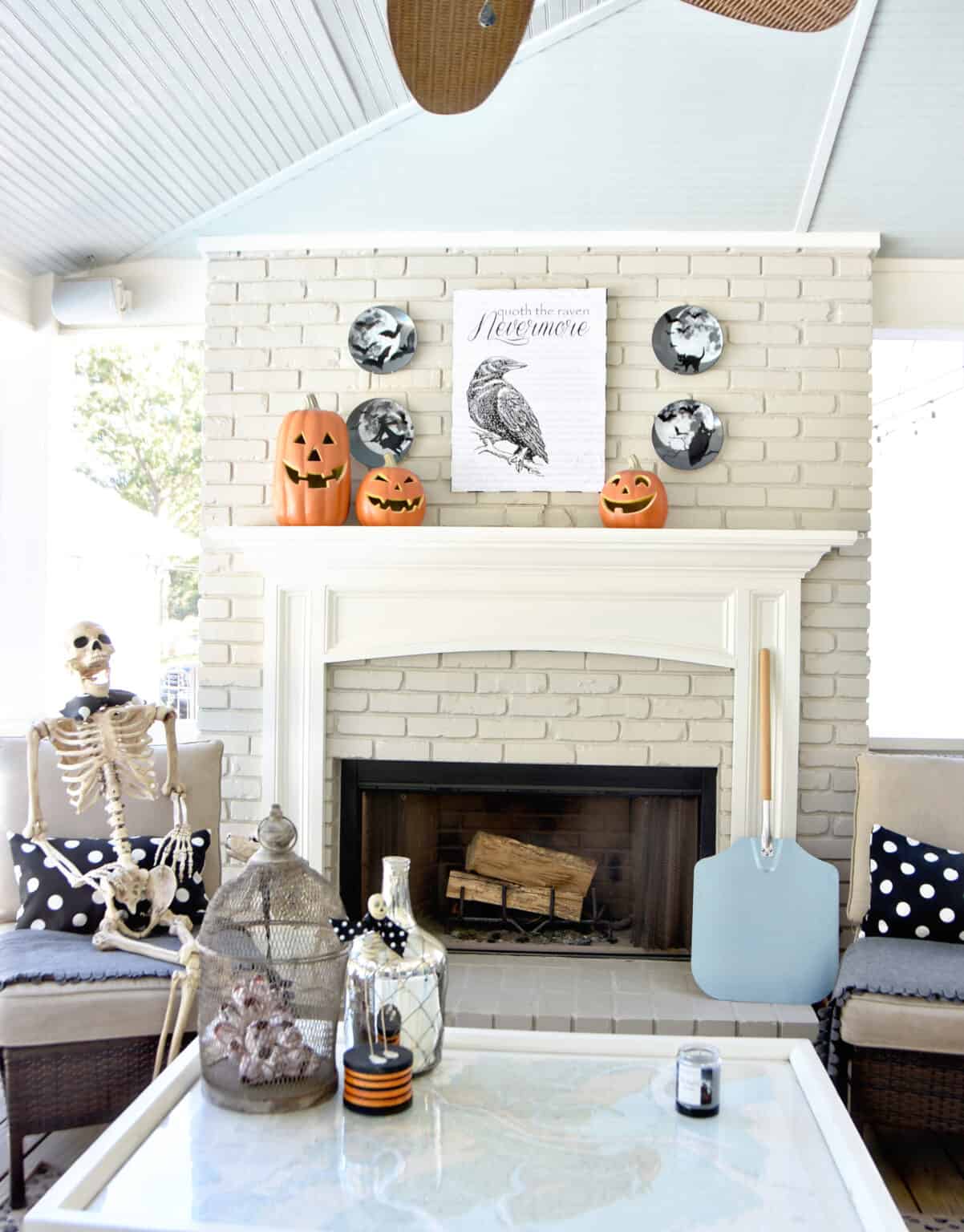 Haunted Halloween Home Tour 2021 {Porch} – Dixie Delights