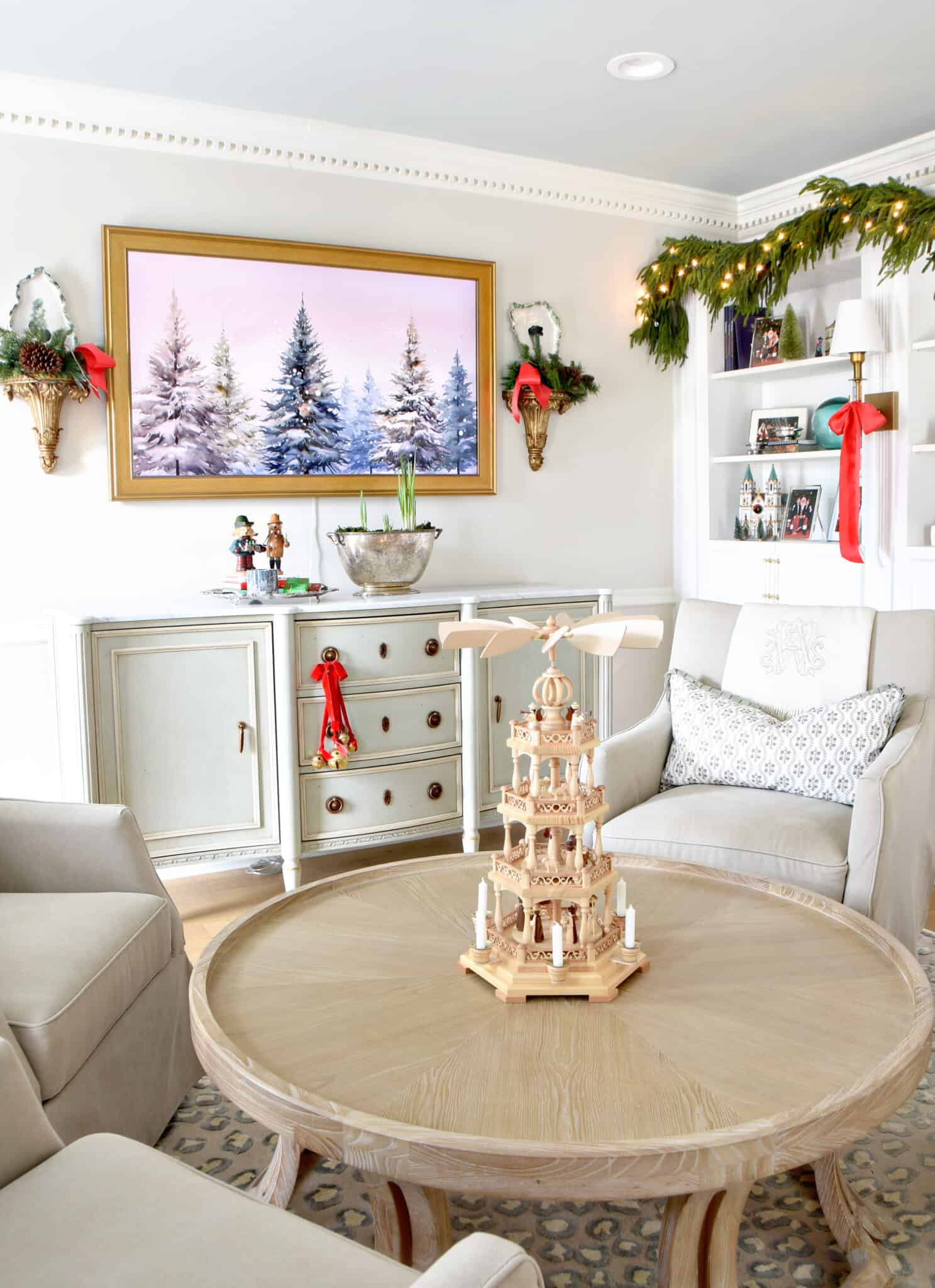 Classic Christmas Home Tour 2023 {Living Room} – Dixie Delights