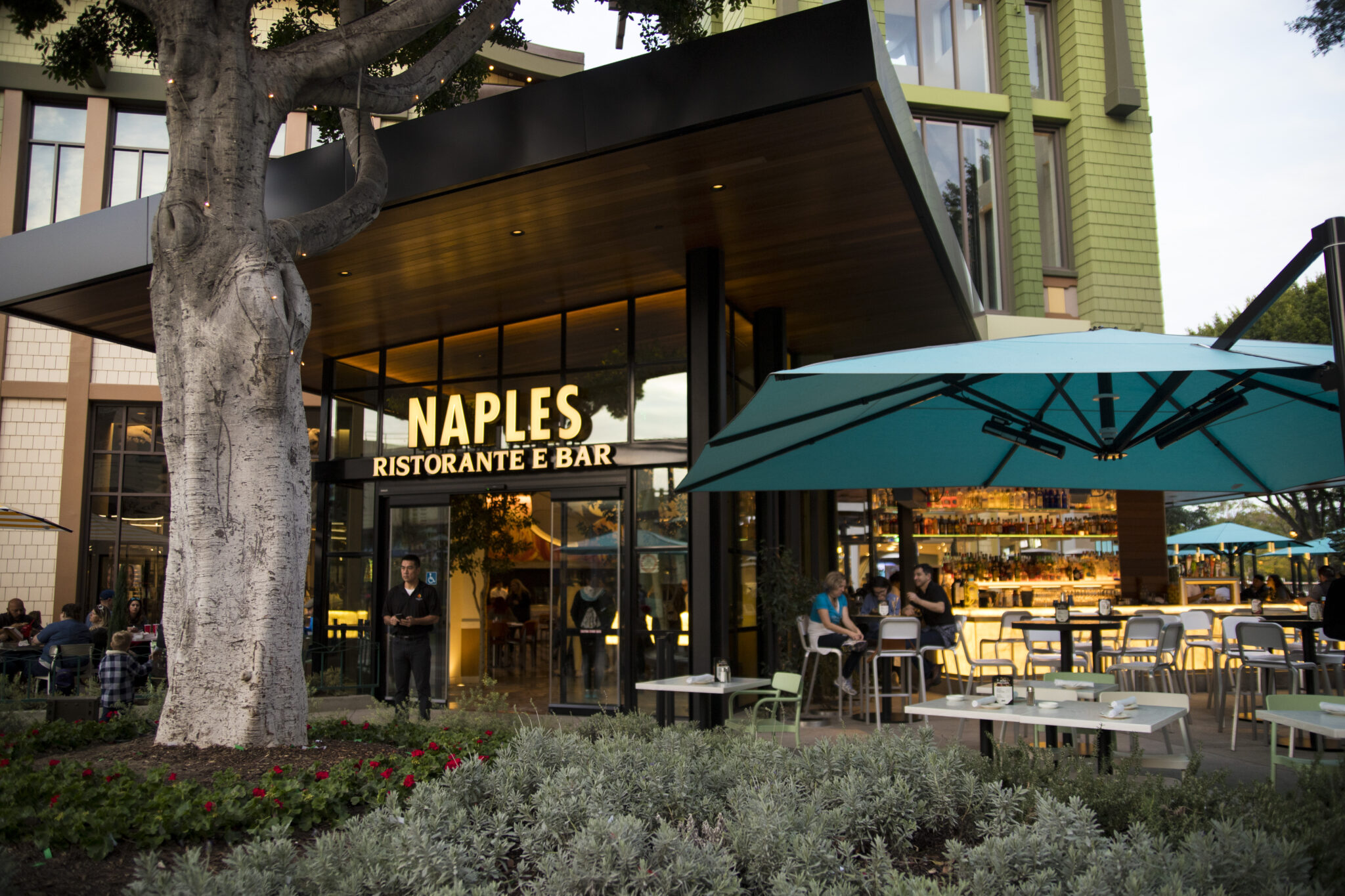 Naples Ristorante e Bar in Disneyland’s Downtown Disney – Dixie Delights